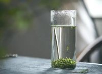 中國(guó)茶葉的三大類： 綠茶、紅茶、烏龍茶